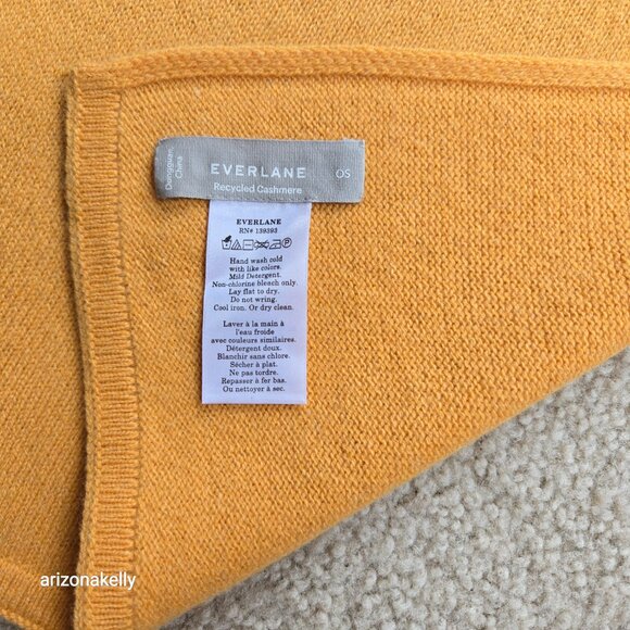 NWOT Everlane Cashmere Scarf Yellow Marigold - Picture 4 of 12